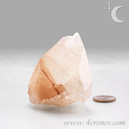 Red Diamond Calcite, glassy, gemmy diamond shaped geometries otherwise known as rhombohedrons and or scalenohedrons are combined with iron oxide hematoid inclusions. www.4crones.com