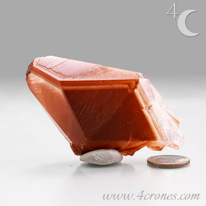 Red Diamond Calcite, glassy, gemmy diamond shaped geometries otherwise known as rhombohedrons and or scalenohedrons are combined with iron oxide hematoid inclusions. www.4crones.com