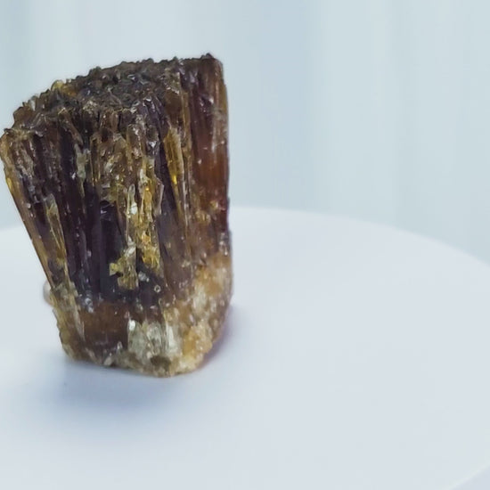 Metaphysically, Amber Calcite radiates vitality, optimism, and grounding warmth. Its energy cleanses spaces, amplifies intentions, and supports confidence, motivation, and clarity