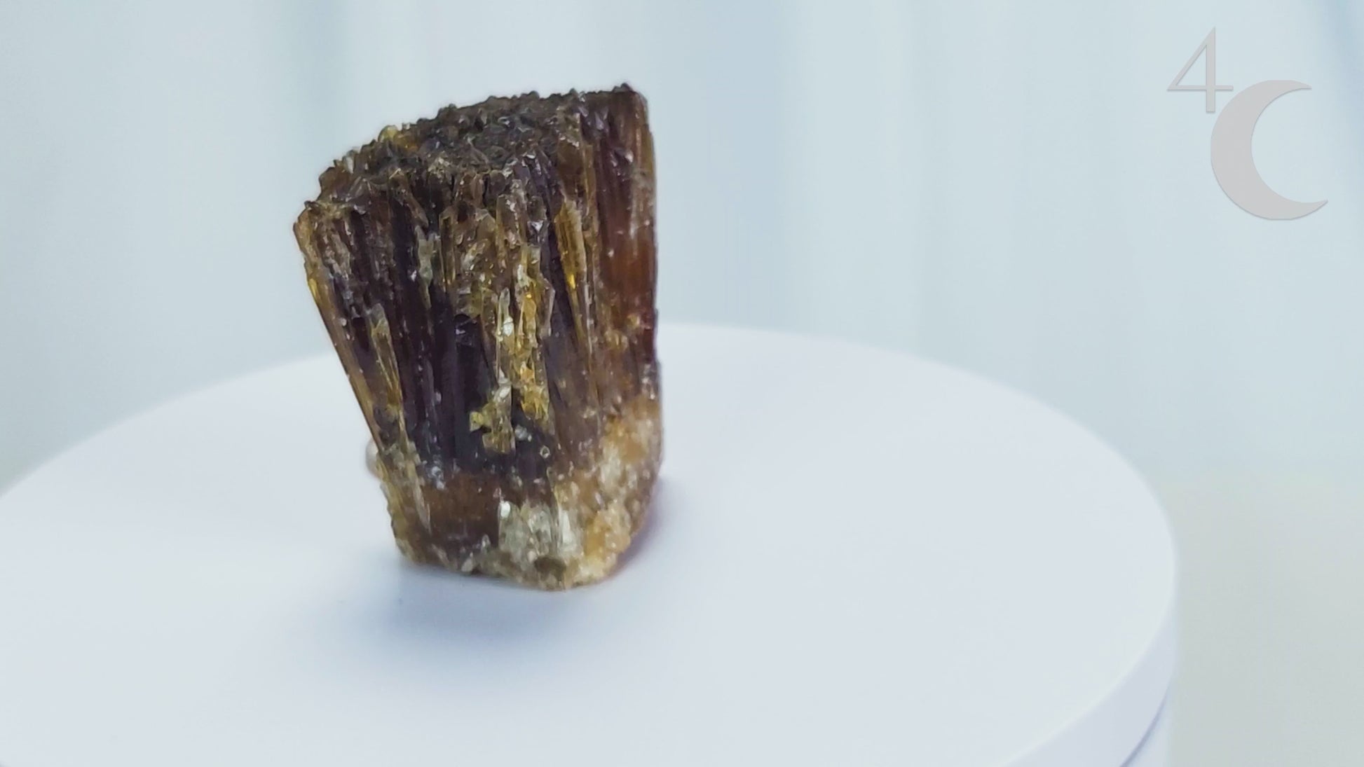 Metaphysically, Amber Calcite radiates vitality, optimism, and grounding warmth. Its energy cleanses spaces, amplifies intentions, and supports confidence, motivation, and clarity