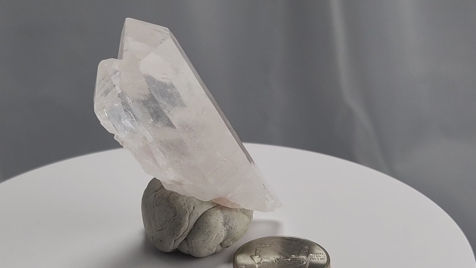 Our Lithium Quartz crystals are to die for. These dazzling specimens are astonishingly crystal clear with the softest touches of pinks and mauves. The Lumerian lines are so crisp and clean you can almost hear the ancient stories pouring out of them. These beauties will take your breath away, we kid you not. www.4crones.com