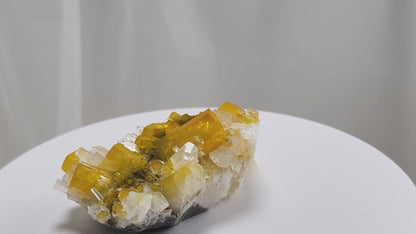 2238-H Iridescent Columnar Calcite / 4 Crones