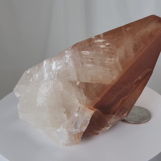 Red Diamond Calcite, glassy, gemmy diamond shaped geometries otherwise known as rhombohedrons and or scalenohedrons are combined with iron oxide hematoid inclusions. www.4crones.com
