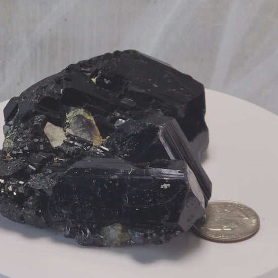  High-quality Black Tourmaline (Schorl) from Erongo, Namibia is an amazingly beautiful specimen with very clear geometric faceting similar to the three-pointed star and is referred to as the Mercedes top by many mineral collectors. www.4crones.com