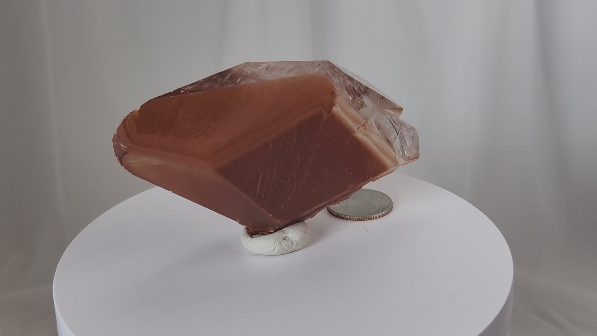 Red Diamond Calcite, glassy, gemmy diamond shaped geometries otherwise known as rhombohedrons and or scalenohedrons are combined with iron oxide hematoid inclusions. www.4crones.com