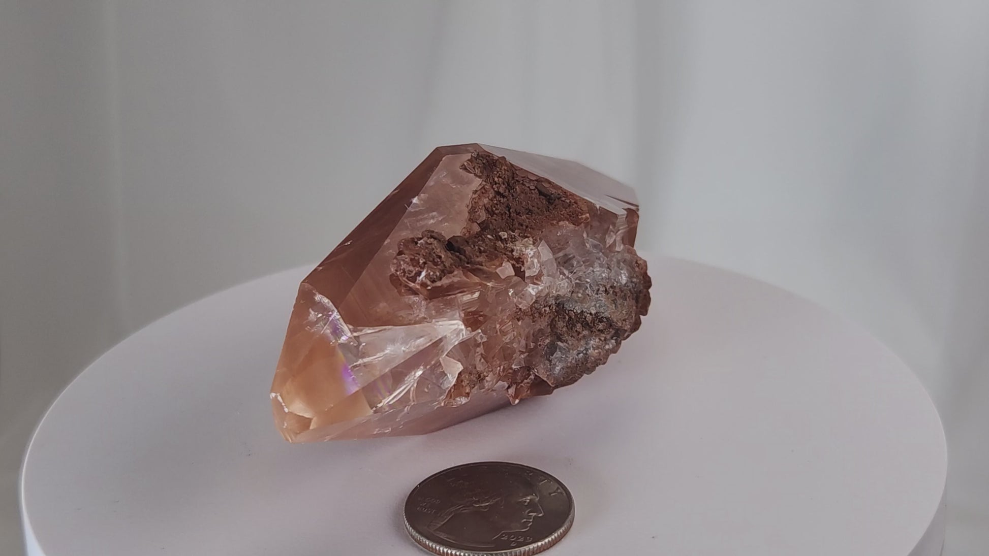 Red Diamond Calcite, glassy, gemmy diamond shaped geometries otherwise known as rhombohedrons and or scalenohedrons are combined with iron oxide hematoid inclusions. www.4crones.com