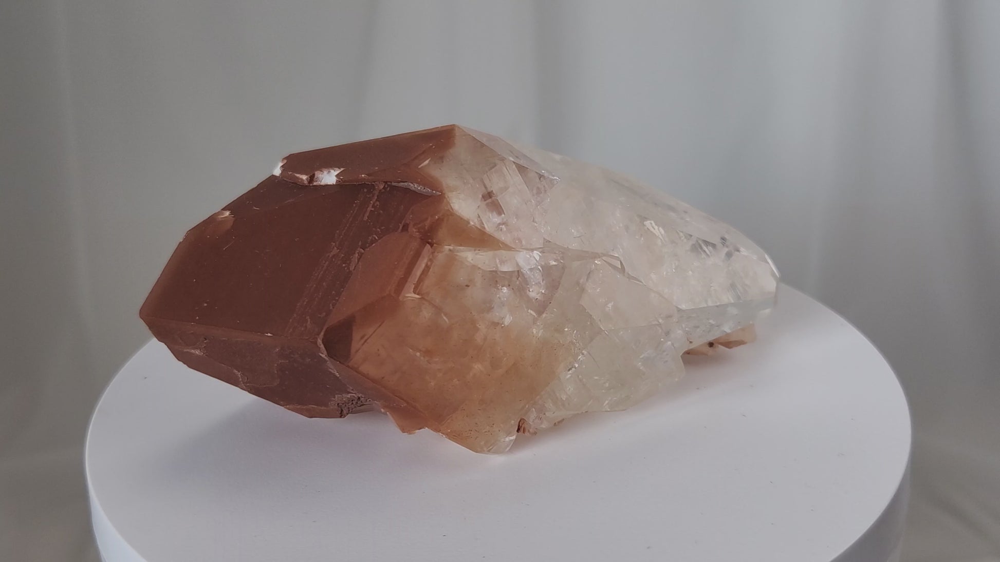 Red Diamond Calcite, glassy, gemmy diamond shaped geometries otherwise known as rhombohedrons and or scalenohedrons are combined with iron oxide hematoid inclusions. www.4crones.com