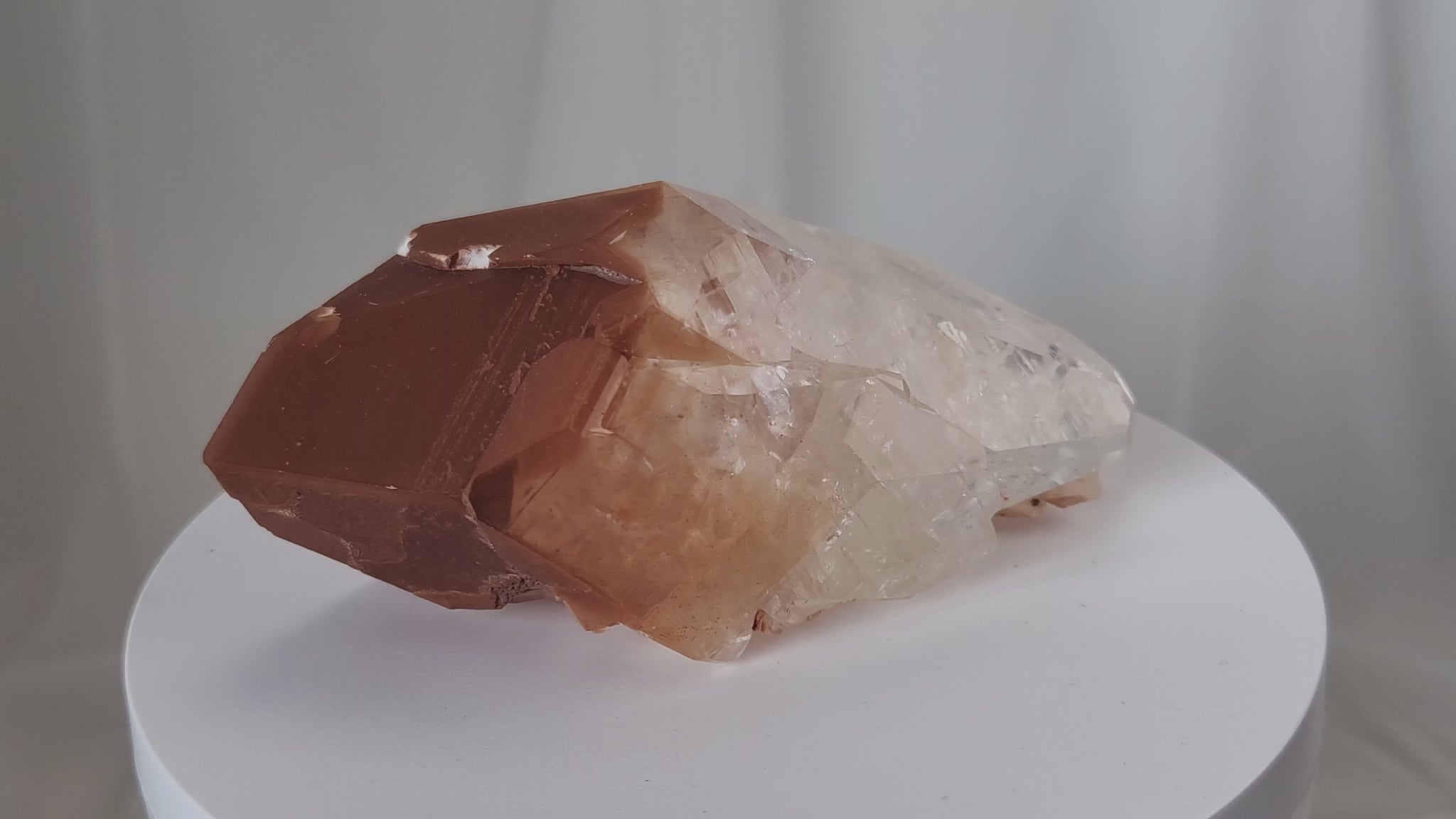 Red Diamond Calcite, glassy, gemmy diamond shaped geometries otherwise known as rhombohedrons and or scalenohedrons are combined with iron oxide hematoid inclusions. www.4crones.com