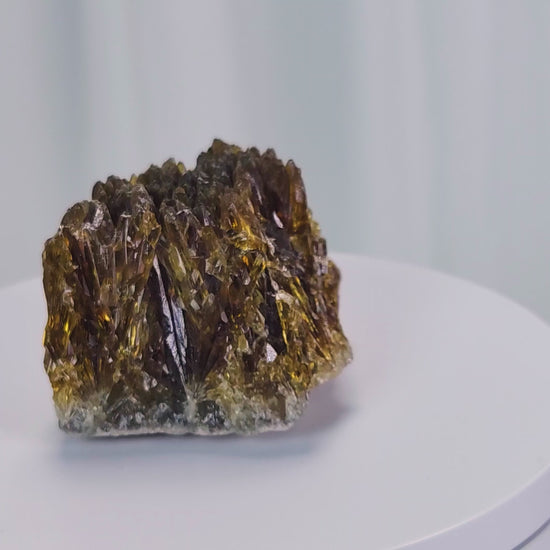Metaphysically, Amber Calcite radiates vitality, optimism, and grounding warmth. Its energy cleanses spaces, amplifies intentions, and supports confidence, motivation, and clarity