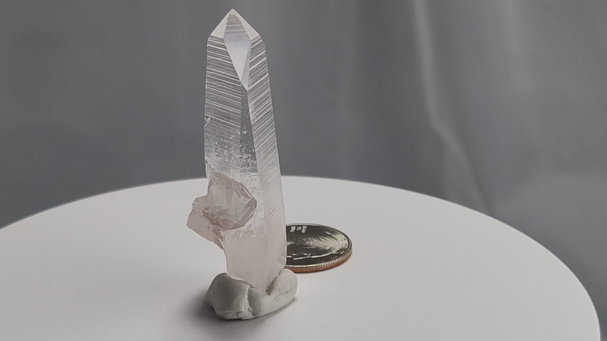 Our Lithium Quartz crystals are to die for. These dazzling specimens are astonishingly crystal clear with the softest touches of pinks and mauves. The Lumerian lines are so crisp and clean you can almost hear the ancient stories pouring out of them. These beauties will take your breath away, we kid you not. www.4crones.com